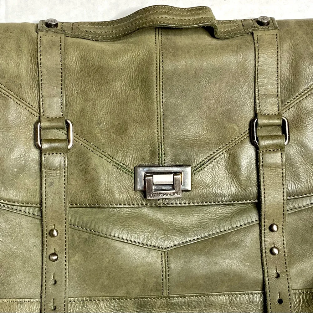 Tylie Malibu Y2K Green Leather Laptop Messenger Bag - Picture 3 of 11